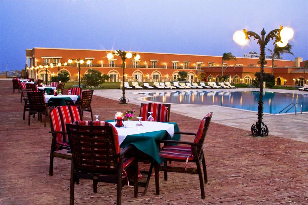 Helnan Auberge Fayoum Bagian luar foto