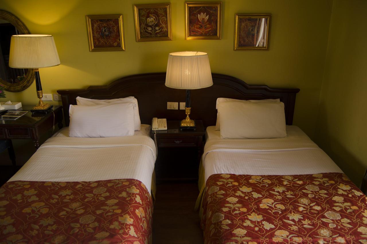 Helnan Auberge Fayoum Bagian luar foto
